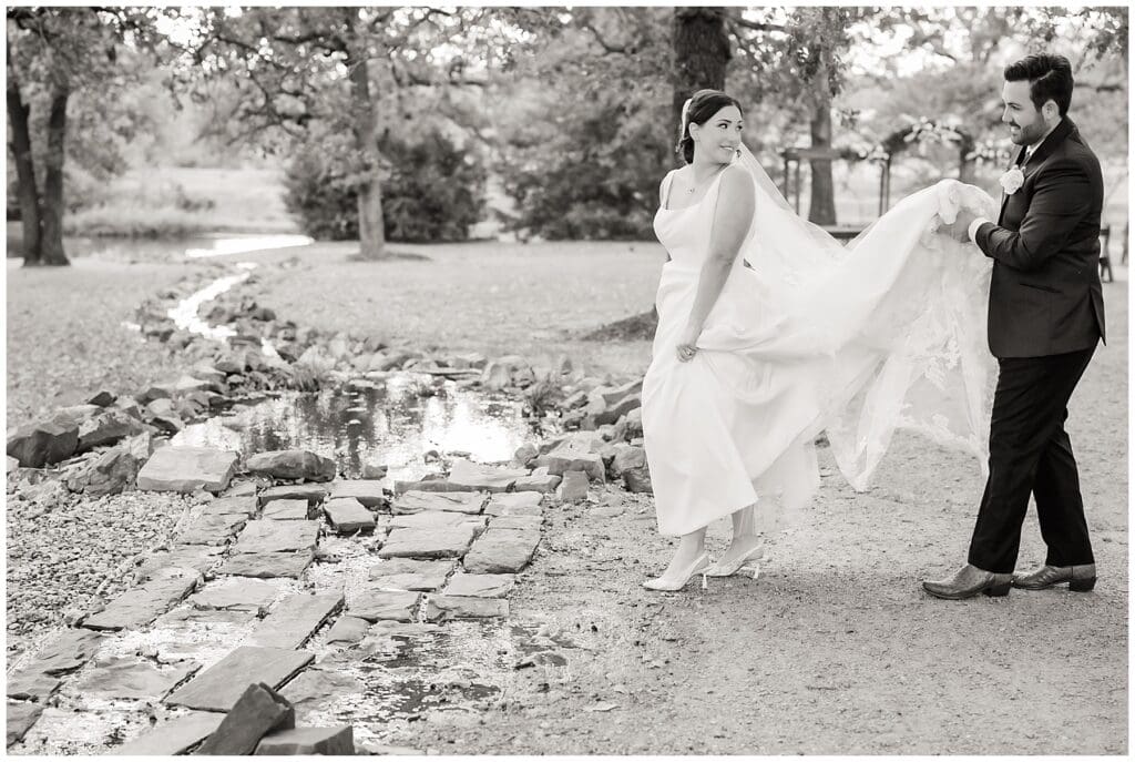 Bride and groom at Oak and Ivy Wedding Venue in Aubrey TX